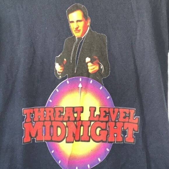 Threat Level Midnight T-Shirt Featuring Michael Scott - Picture 3 of 6